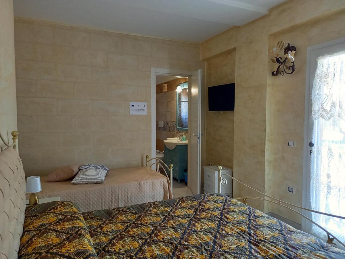 B&B Giardino Isabella ปาลาจาโน ภายนอก รูปภาพ