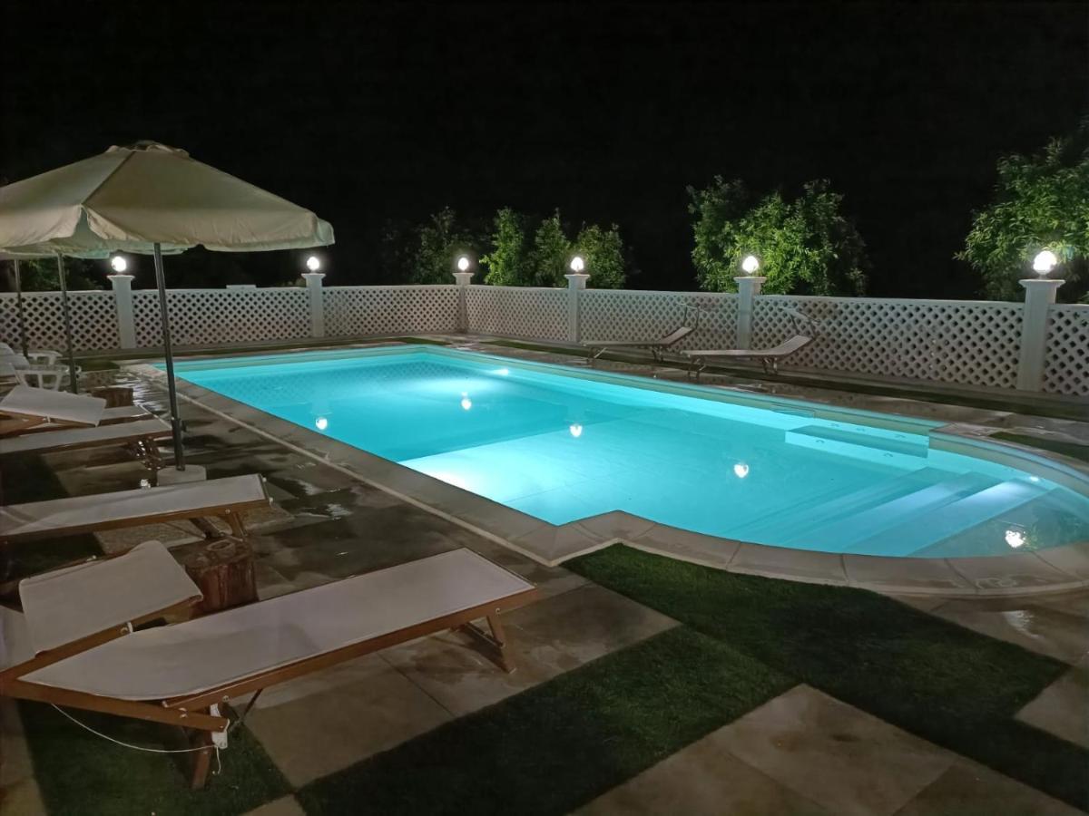 B&B Giardino Isabella ปาลาจาโน ภายนอก รูปภาพ